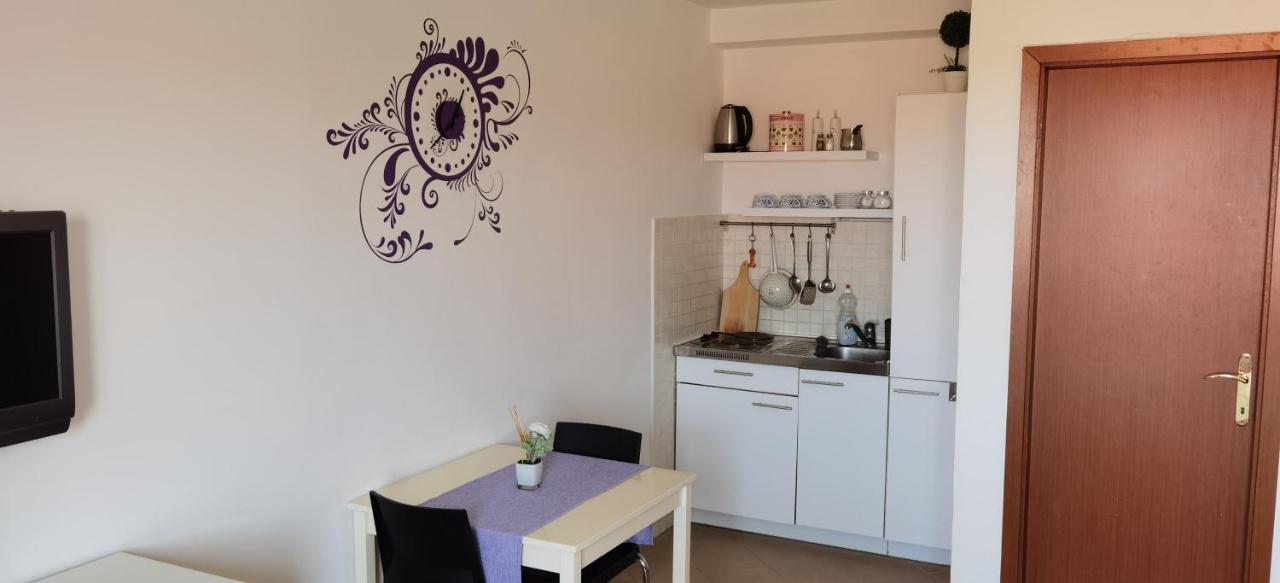 Apartmani Neva Супетар Экстерьер фото
